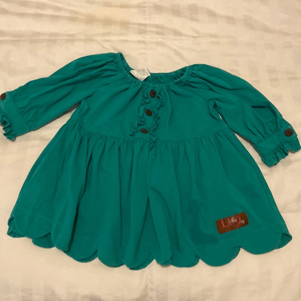 Green pleated cotton jersey top with 3/4 sleeve by Millie Jay.